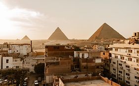 Jimmy Pyramids Hotel